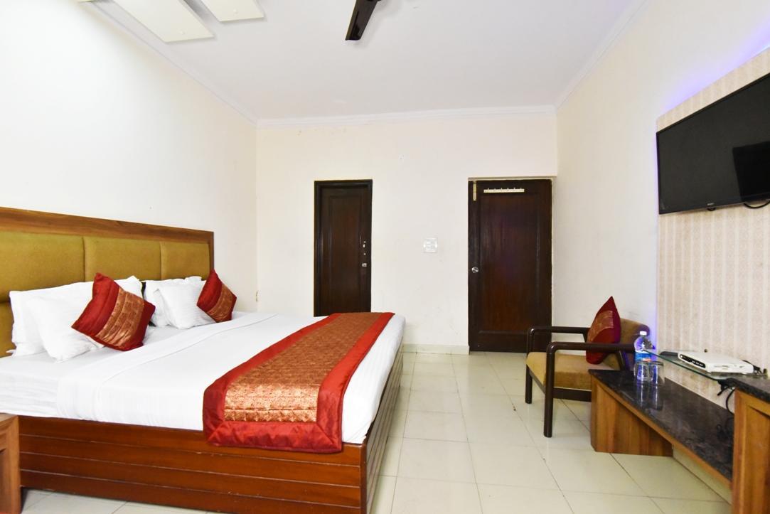 Hotel B-Comfort อัมริตสา ภายนอก รูปภาพ