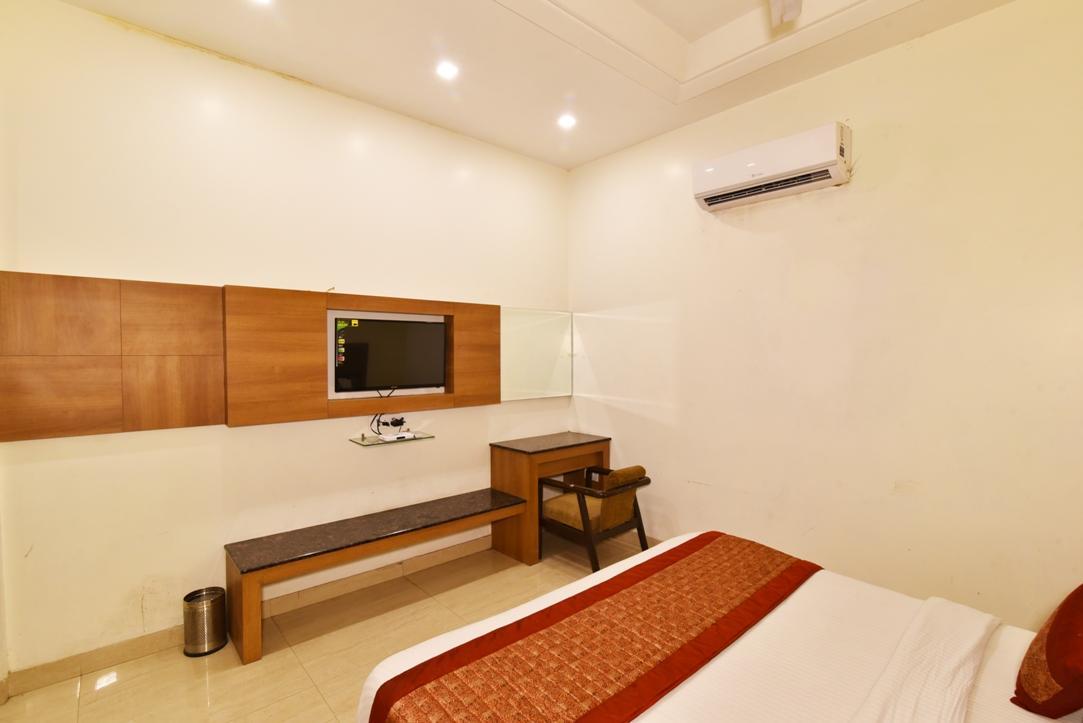 Hotel B-Comfort อัมริตสา ภายนอก รูปภาพ