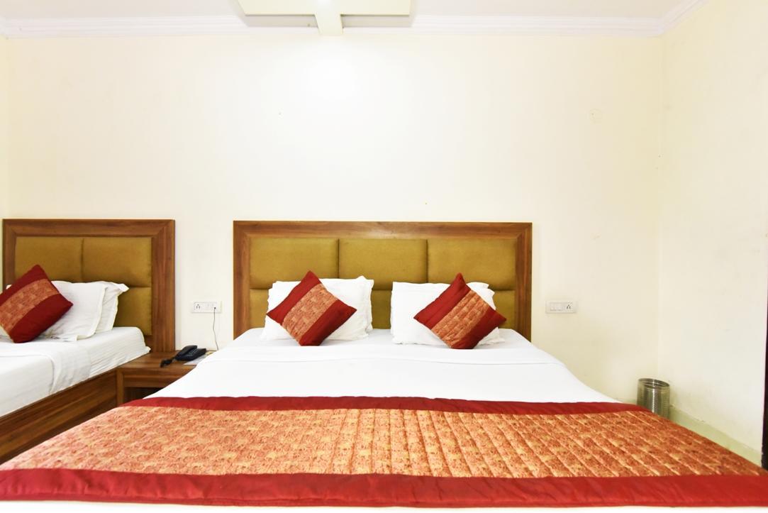 Hotel B-Comfort อัมริตสา ภายนอก รูปภาพ